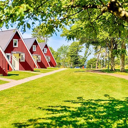 Moetesplats Borstahusen Hotel Landskrone Bagian luar foto