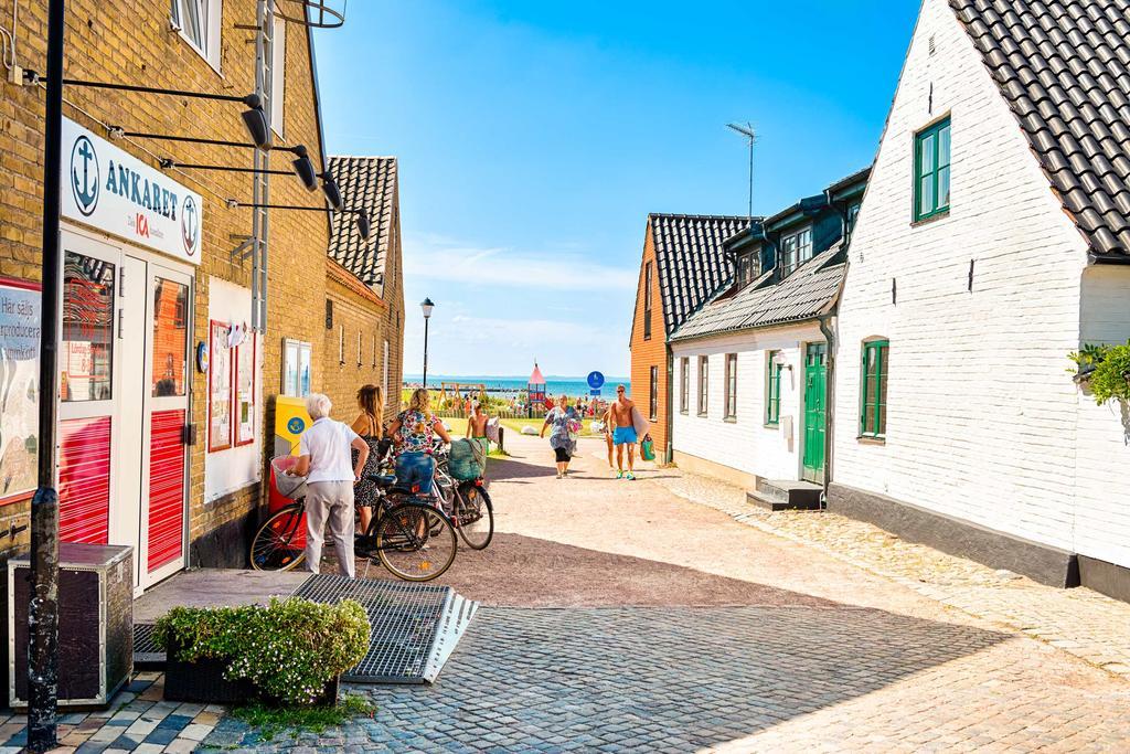 Moetesplats Borstahusen Hotel Landskrone Bagian luar foto